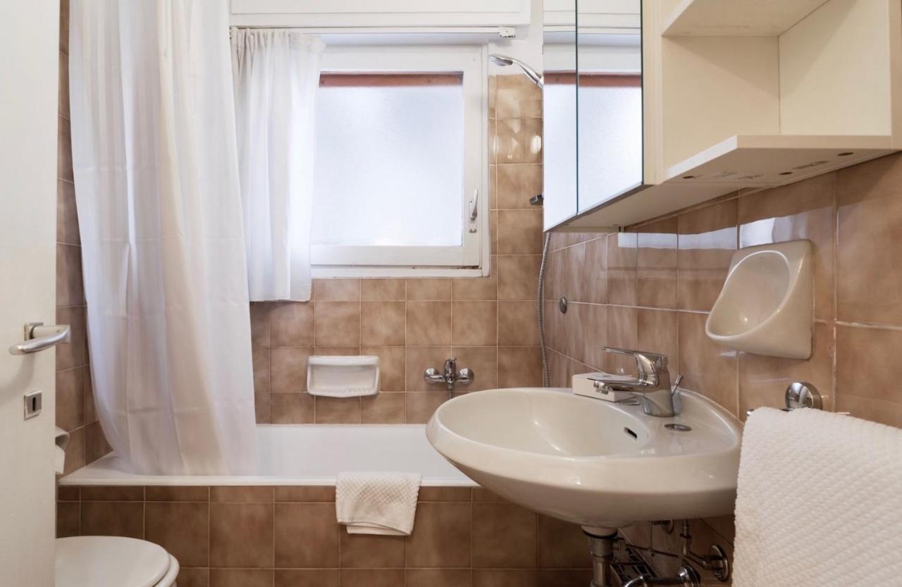 Contempora Apartments - Elvezia 8 - E24 Milan Luaran gambar